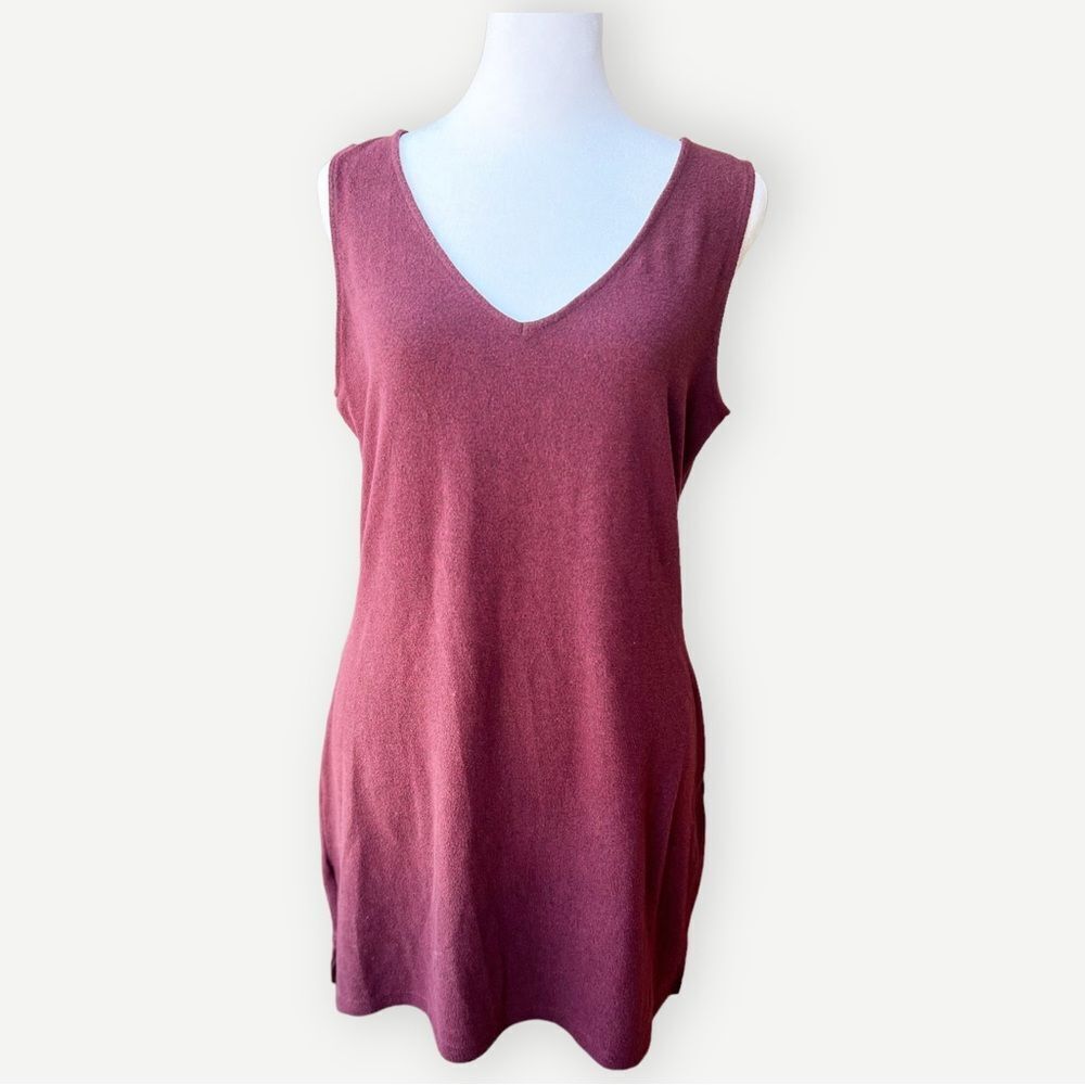 White House Black Market Sleeveless V-Neck Maroon Burgundy Red Dress Medium.